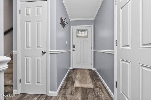 79 Meadowlark Drive, Cohoes, NY 12047