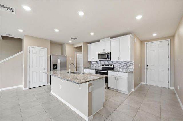 2518 SWEET VIBURNUM WAY, Ocoee, FL 34761