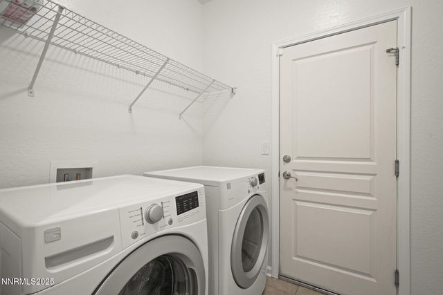 390 Angelina Circle, Wellington, NV 89444