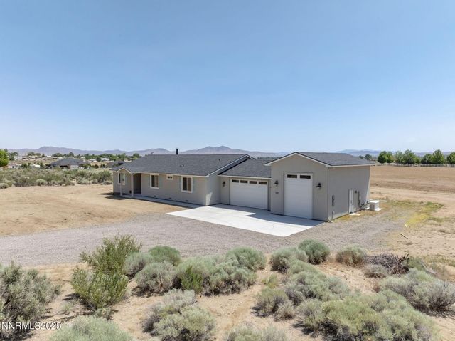 390 Angelina Circle, Wellington, NV 89444
