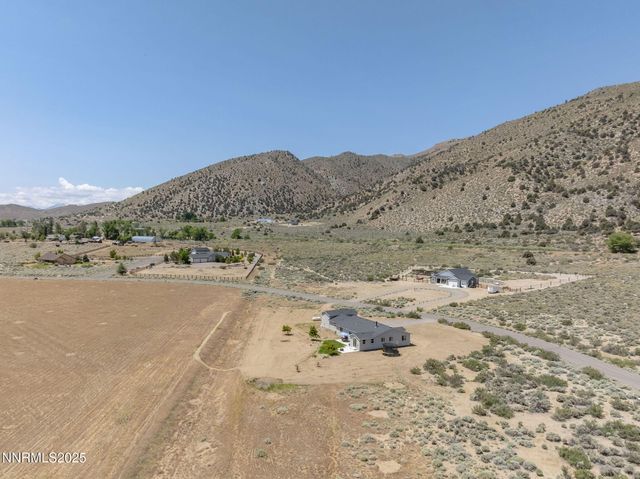 390 Angelina Circle, Wellington, NV 89444