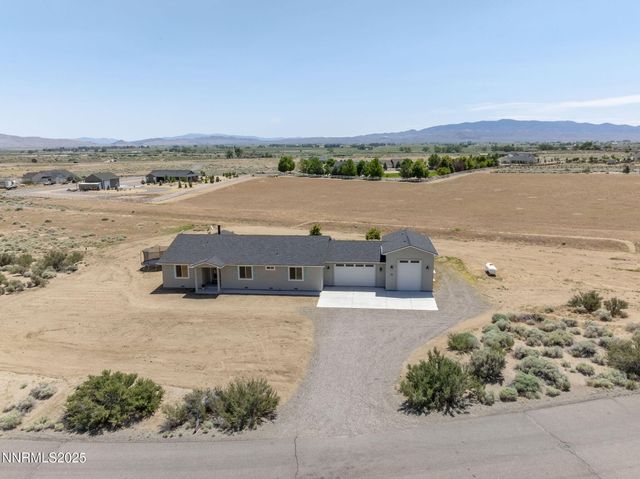 390 Angelina Circle, Wellington, NV 89444