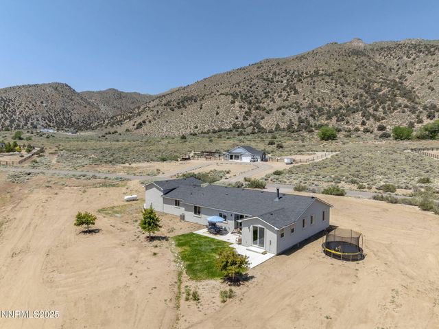 390 Angelina Circle, Wellington, NV 89444