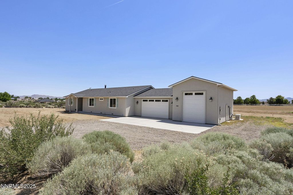 390 Angelina Circle, Wellington, NV 89444
