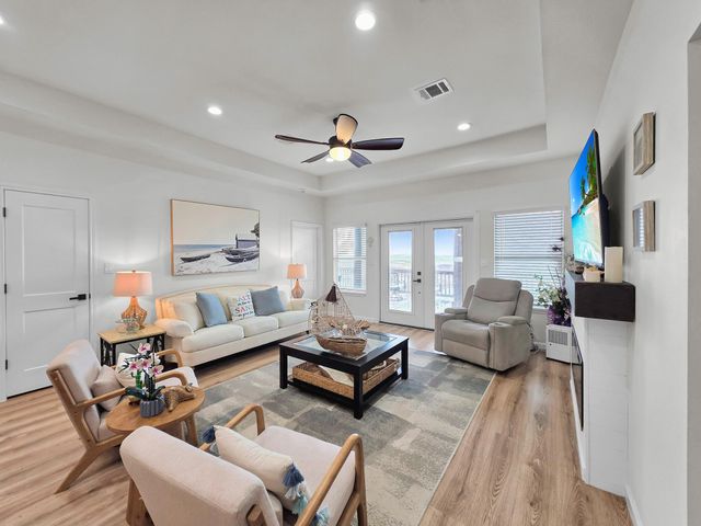 810 Casa Drive, Crystal Beach, TX 77650