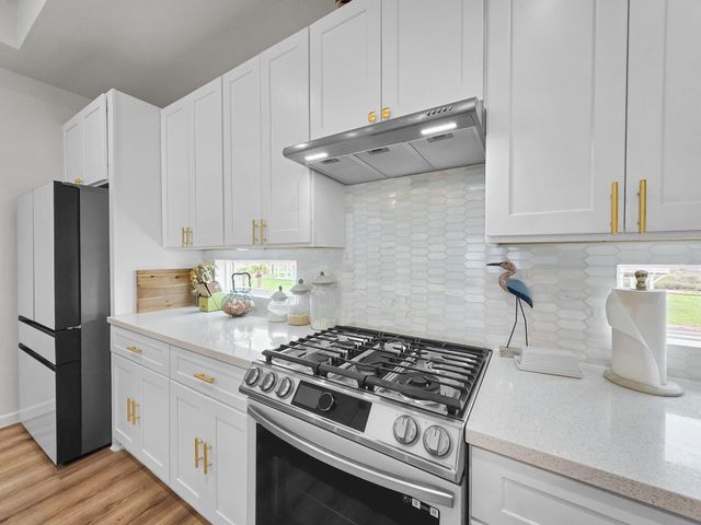 810 Casa Drive, Crystal Beach, TX 77650