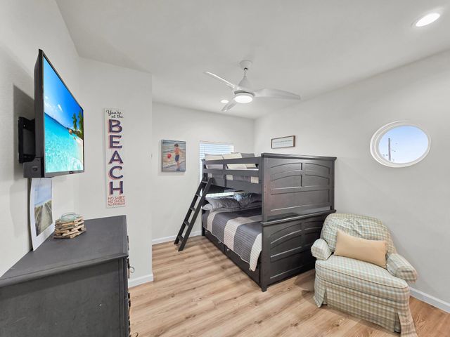 810 Casa Drive, Crystal Beach, TX 77650