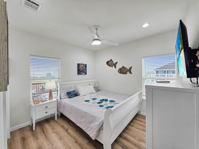 810 Casa Drive, Crystal Beach, TX 77650