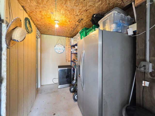 810 Casa Drive, Crystal Beach, TX 77650