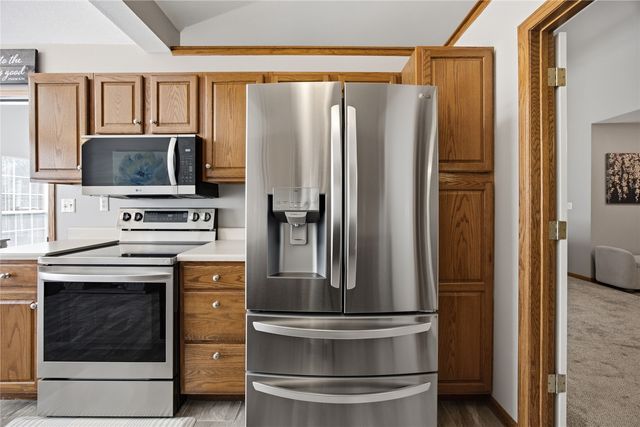 4730 Westchester Drive NE C, Cedar Rapids, IA 52402