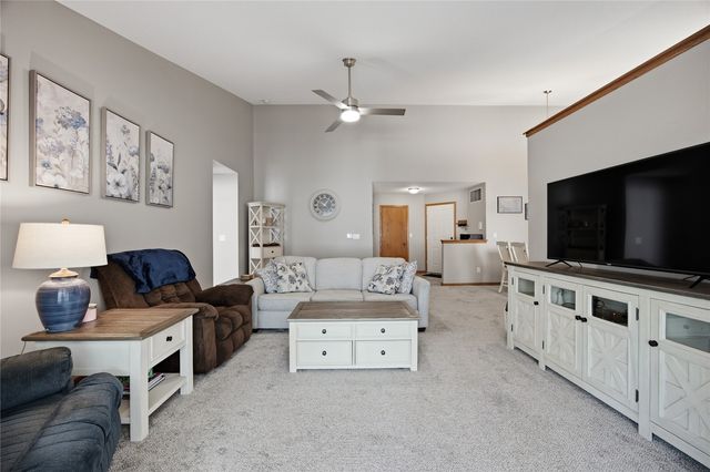 4730 Westchester Drive NE C, Cedar Rapids, IA 52402