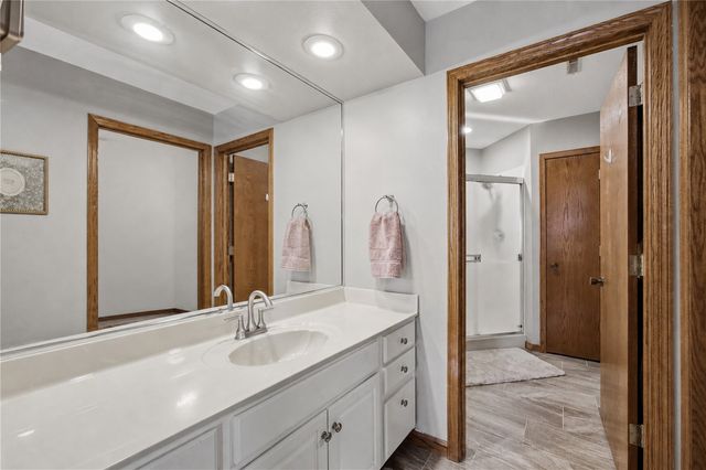 4730 Westchester Drive NE C, Cedar Rapids, IA 52402