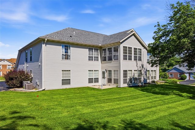 4730 Westchester Drive NE C, Cedar Rapids, IA 52402