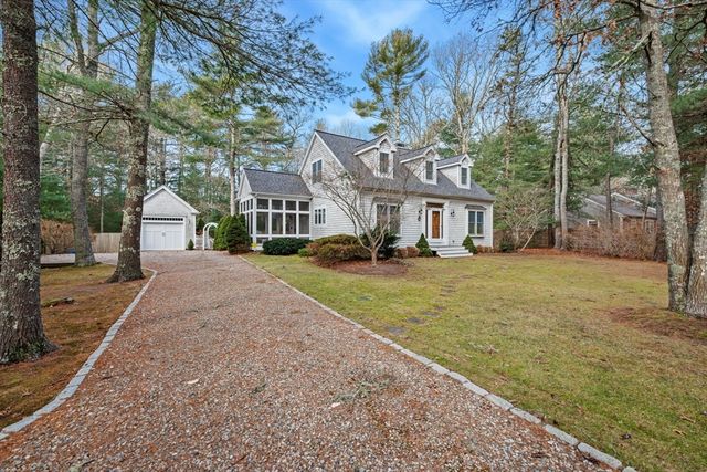 602 Putnam Ave, Barnstable, MA 02635