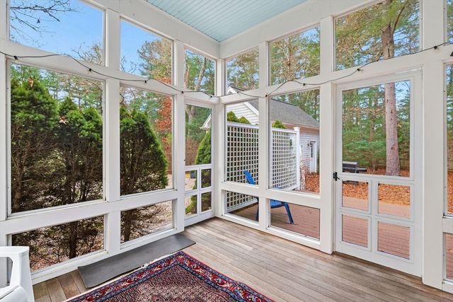 602 Putnam Ave, Barnstable, MA 02635