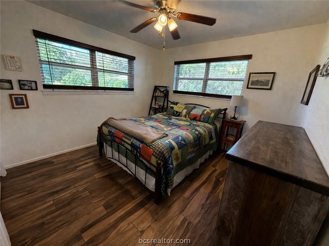 40 Hawaii Lane, Hilltop Lakes, TX 77871