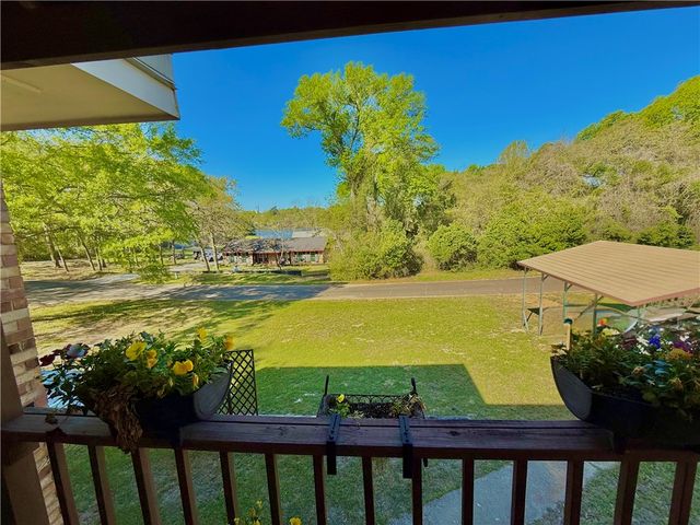 40 Hawaii Lane, Hilltop Lakes, TX 77871