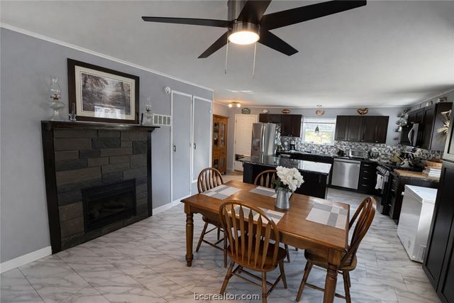 40 Hawaii Lane, Hilltop Lakes, TX 77871