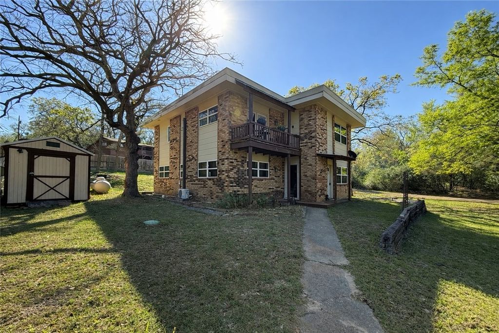 40 Hawaii Lane, Hilltop Lakes, TX 77871 — photo 4