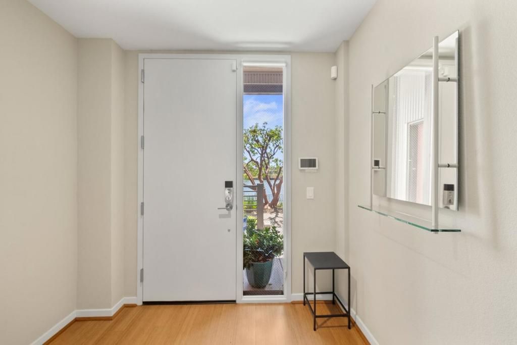 Image 11 of property listing at 2853 Regatta Drive, Oakland, CA 94601