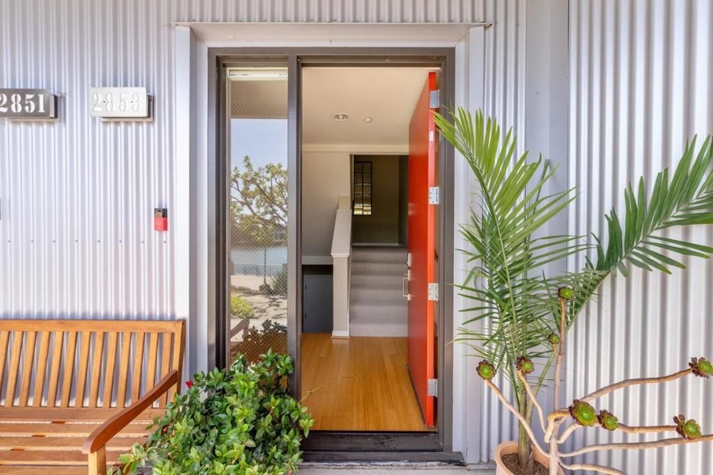 Image 2 of property listing at 2853 Regatta Drive, Oakland, CA 94601