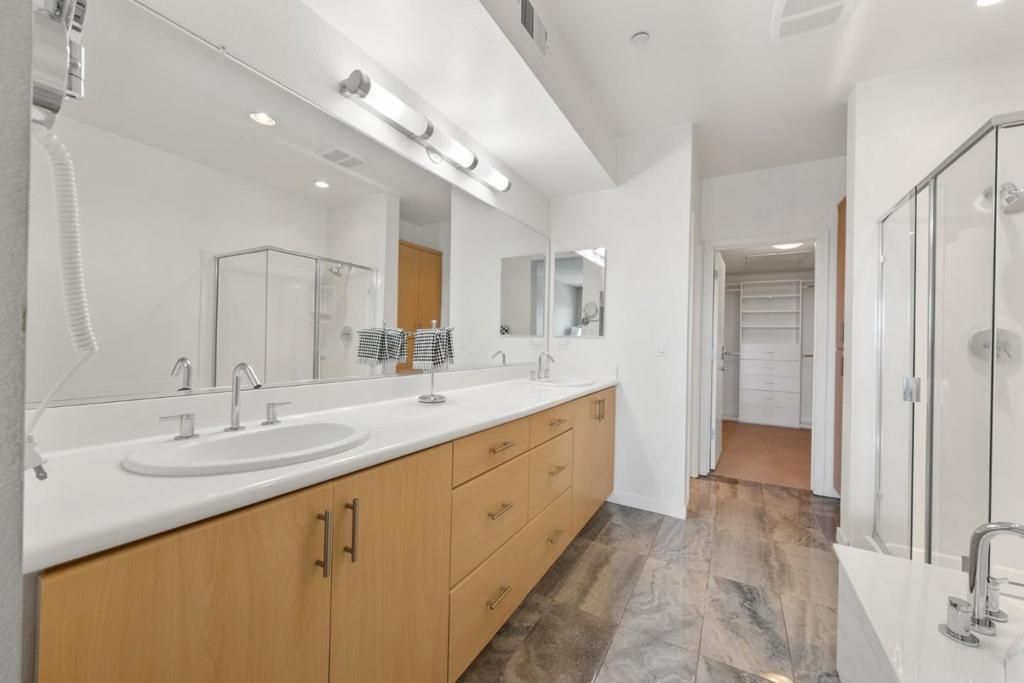 Image 28 of property listing at 2853 Regatta Drive, Oakland, CA 94601