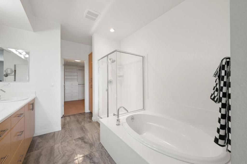 Image 29 of property listing at 2853 Regatta Drive, Oakland, CA 94601