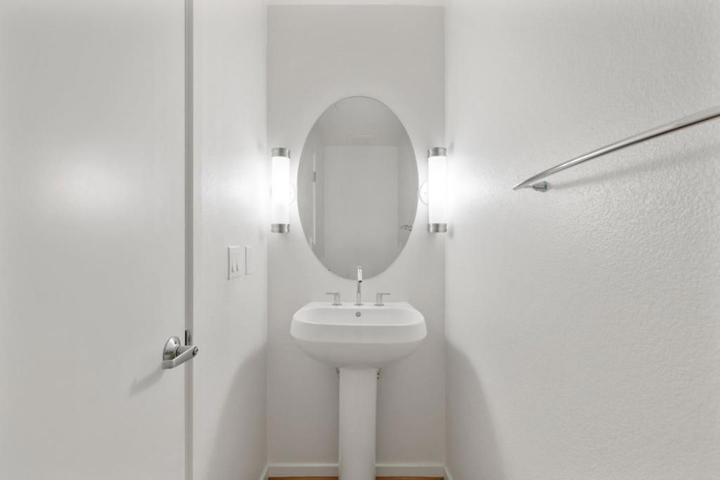 Image 37 of property listing at 2853 Regatta Drive, Oakland, CA 94601