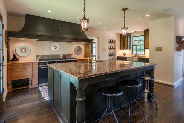 6840 Lakewood Boulevard, Dallas, TX 75214