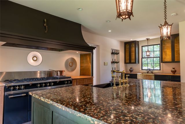 6840 Lakewood Boulevard, Dallas, TX 75214