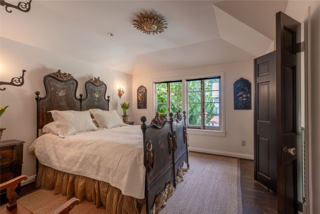 6840 Lakewood Boulevard, Dallas, TX 75214