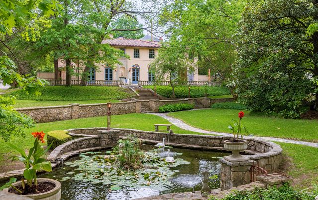 6840 Lakewood Boulevard, Dallas, TX 75214