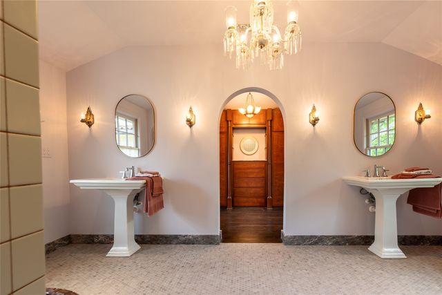 6840 Lakewood Boulevard, Dallas, TX 75214