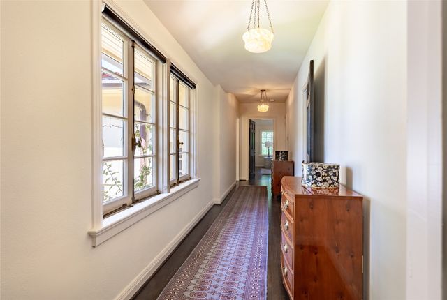 6840 Lakewood Boulevard, Dallas, TX 75214