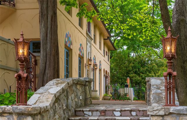 6840 Lakewood Boulevard, Dallas, TX 75214