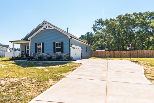 3101 Marion Heights Drive, Kinston, NC 28504
