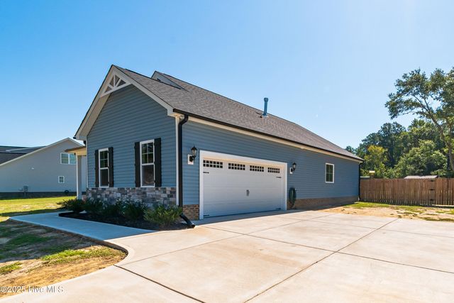 3101 Marion Heights Drive, Kinston, NC 28504