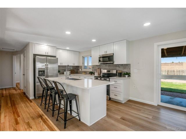 2507 N Zion St, Aurora, CO 80011