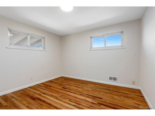 2507 N Zion St, Aurora, CO 80011