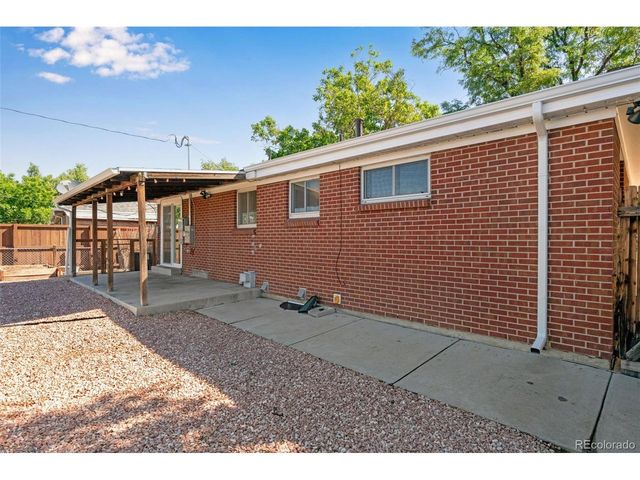 2507 N Zion St, Aurora, CO 80011