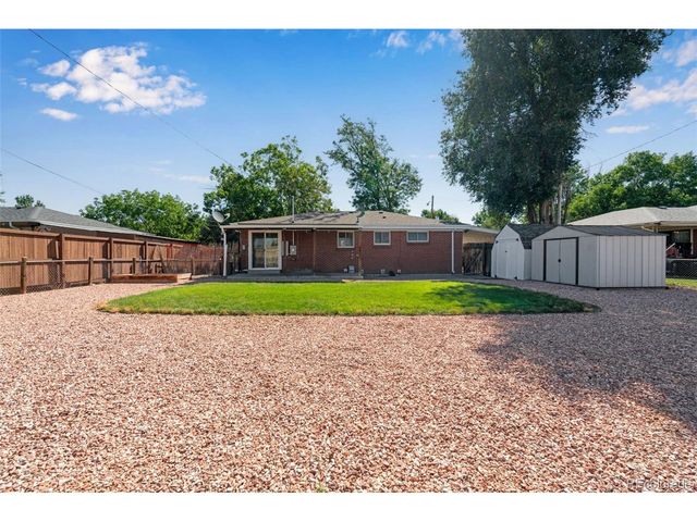 2507 N Zion St, Aurora, CO 80011