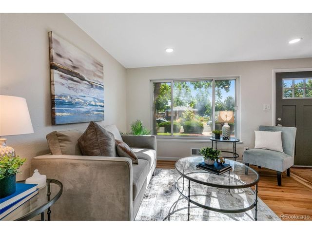 2507 N Zion St, Aurora, CO 80011