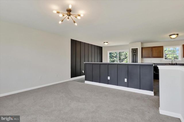 207 PIKE CT, Shippensburg, PA 17257
