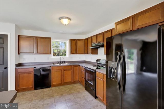 207 PIKE CT, Shippensburg, PA 17257