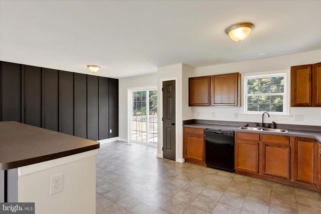 207 PIKE CT, Shippensburg, PA 17257