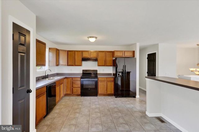 207 PIKE CT, Shippensburg, PA 17257