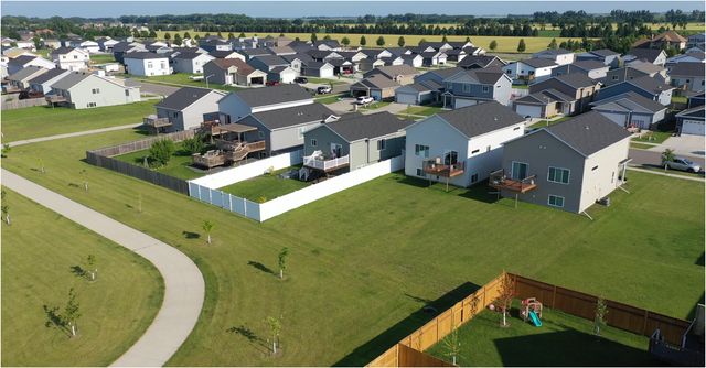 3022 38th Avenue S, Moorhead, MN 56560