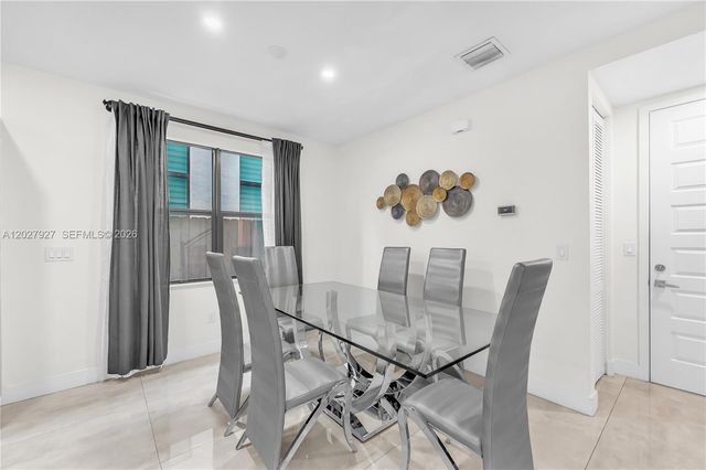 10250 NW 76th Terrace, Doral, FL 33178