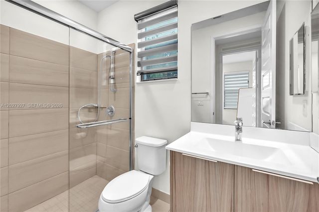 10250 NW 76th Terrace, Doral, FL 33178
