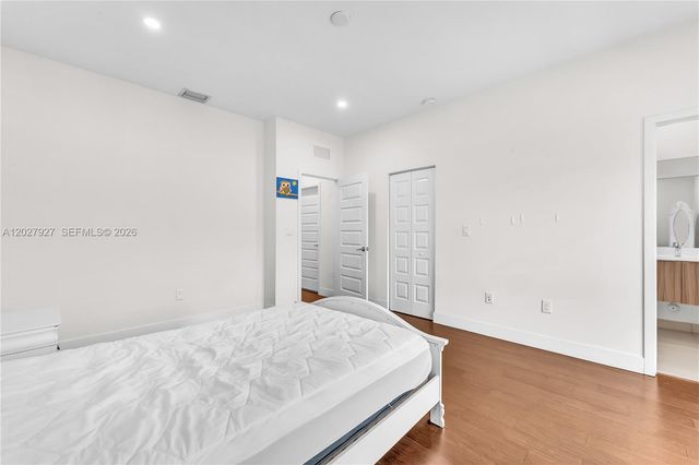 10250 NW 76th Terrace, Doral, FL 33178